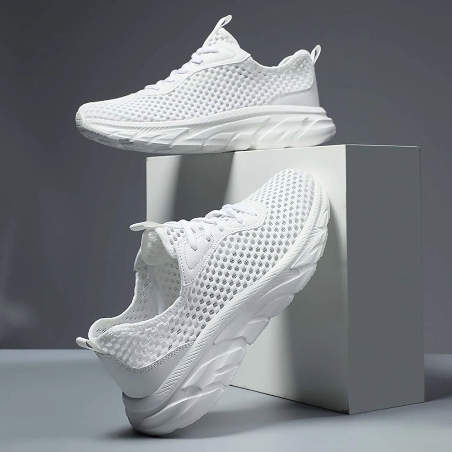 Men's Mesh Sports Running Shoes Lightweight Breathable Casual Walking Work Jogging Shoes Non-Slip Soft Bottom Sports Tennis Fitness Training Shoes